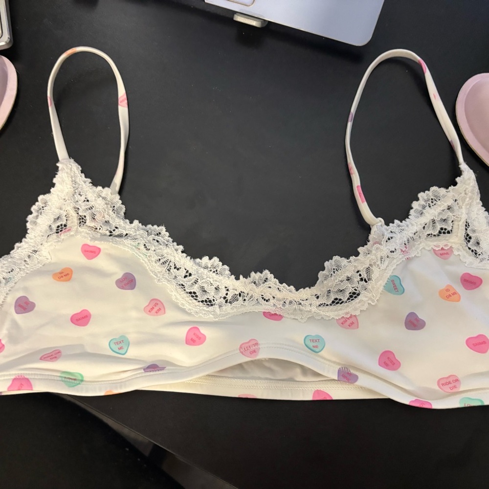 SKIMS White and Pink Lace Bralette - Picture 2 of 3